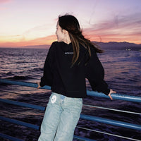 APEOTF - oversized cropped sweater (black and white)